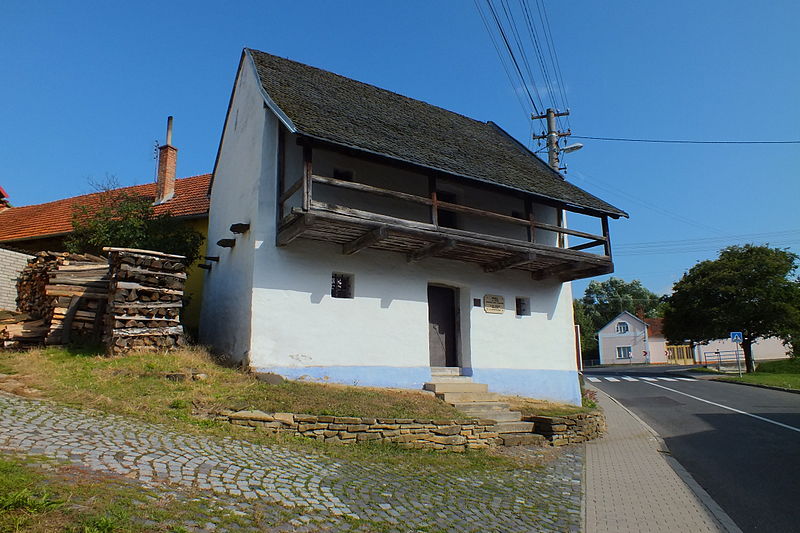Vyklízení Komňa